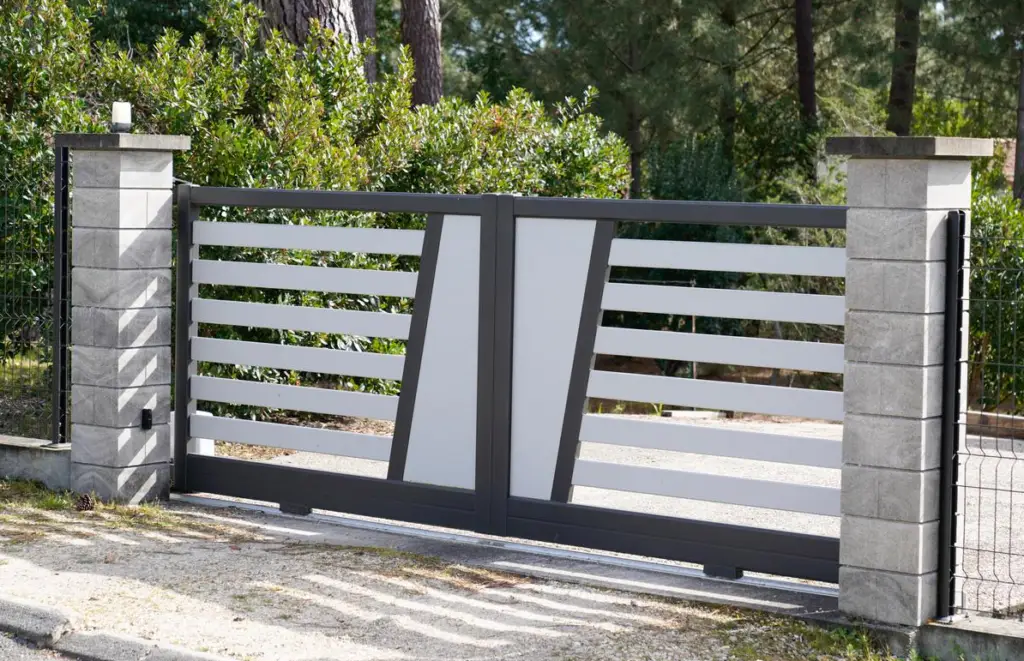 Protect Your Property with High-Quality Aluminium Gates & Fences in Dubai